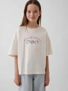 Kinder-T-Shirt „Sanrio“ – Oversize, kastenförmige Passform