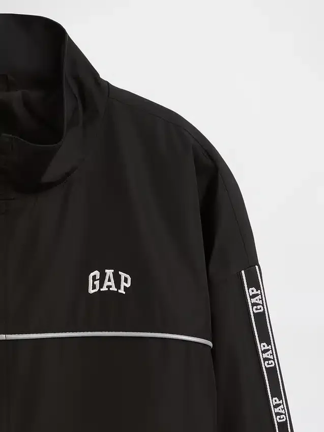 Kinder-Windjacke mit Logo in lockerer Passform