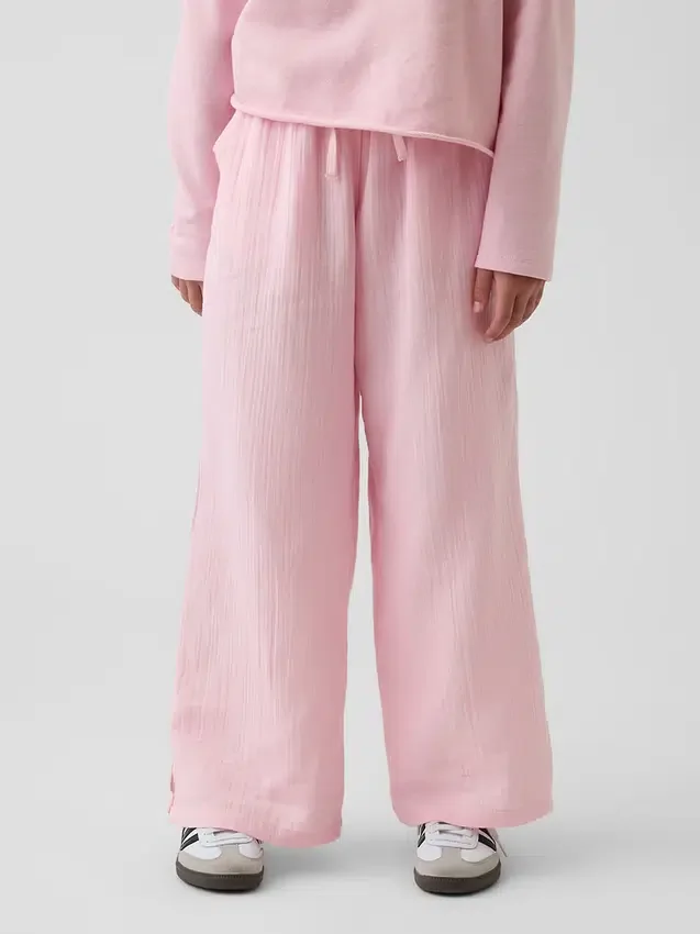 Kinderhose aus Baumwollgaze mit weitem Bein