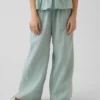 Kinderhose aus Baumwollgaze mit weitem Bein