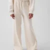 Kinderhose mit weitem Bein im Relaxed-Schnitt