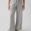 Kinderhose mit weitem Bein im Relaxed-Schnitt