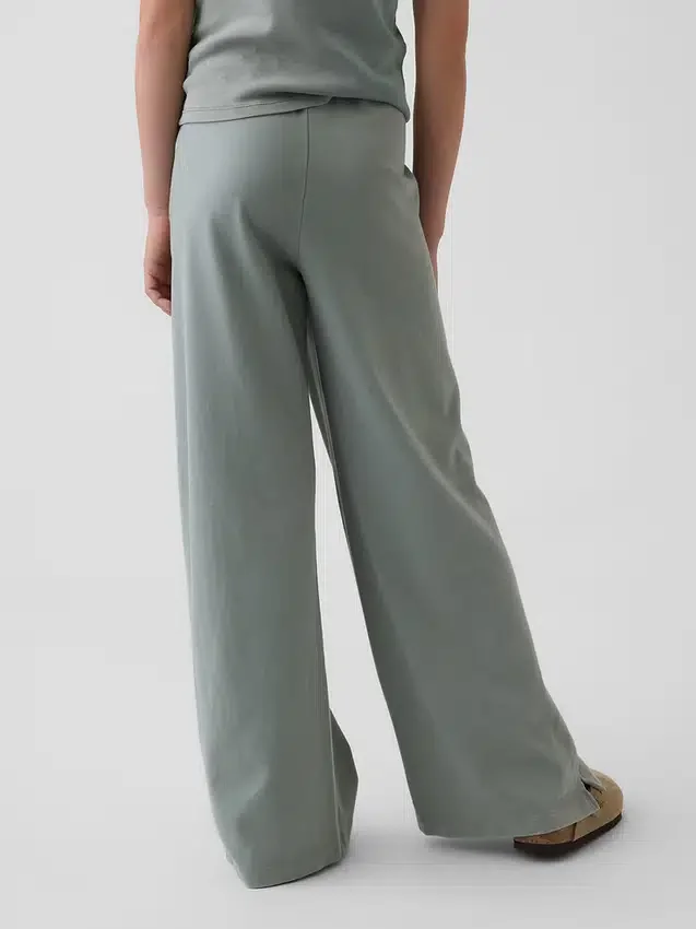 Kinderhose mit weitem Bein im Relaxed-Schnitt