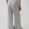 Kinderhose mit weitem Bein im Relaxed-Schnitt