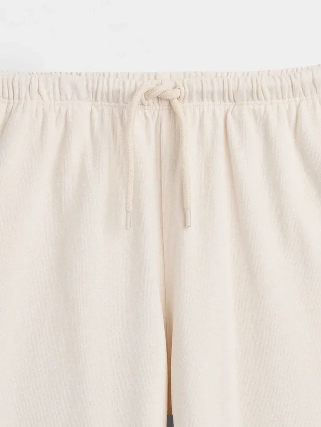 Kinderhose mit weitem Bein im Relaxed-Schnitt