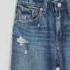 Kinderjeans mit niedriger Leibhöhe, weitem Bein und weitem Schnitt