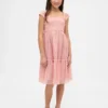 Kinderkleid aus Netzstoff mit Rüschen und Flügelärmeln