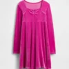 Kinderkleid aus Samt mit Empire-Taille
