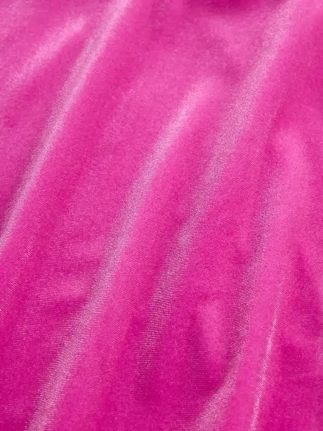Kinderkleid aus Samt mit Empire-Taille