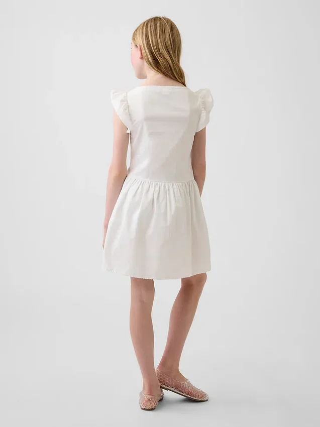 Kinderkleid mit Flatterärmeln und Spitzenbesatz