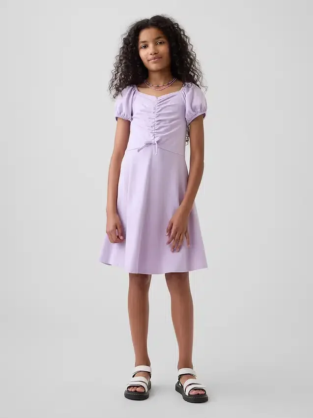Kinderkleid mit Rüschen