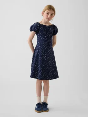 Kinderkleid mit Rüschen