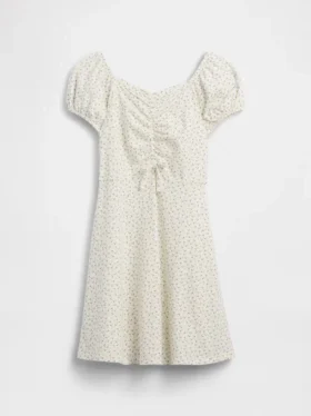 Kinderkleid mit Rüschen