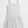 Kinderkleid mit tief sitzender Taille
