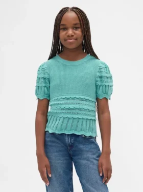 Kinderpullover mit Wellenkante und gemischten Maschen