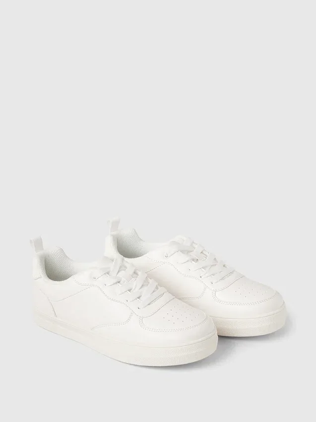 Klassische Kindersneaker