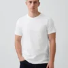 Klassisches T-Shirt