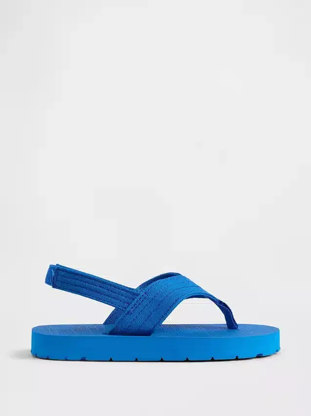 Kleinkind-Flip-Flops aus Canvas