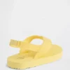 Kleinkind-Flip-Flops aus Canvas