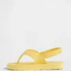 Kleinkind-Flip-Flops aus Canvas
