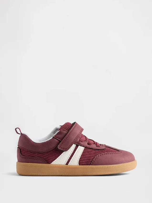 Kleinkind-Sneaker aus Cord