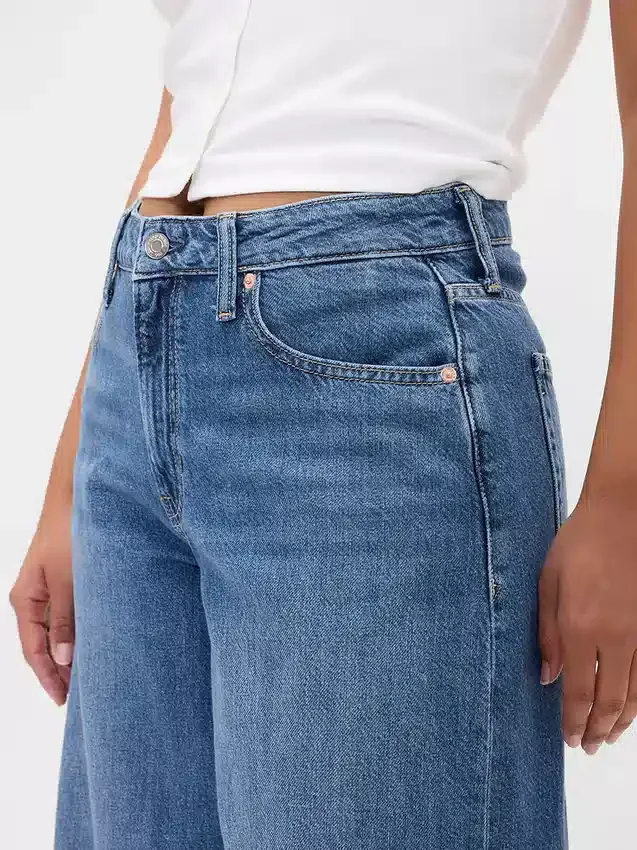 Kurvenbetonte, ultrasofte Baggy-Jeans mit mittlerer Leibhöhe