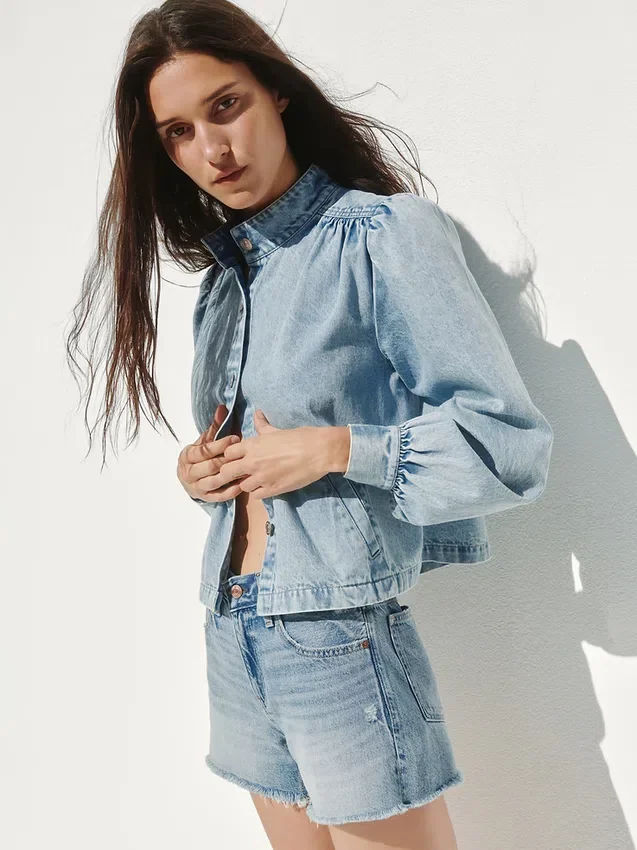 Kurze Swing-Jacke aus Denim