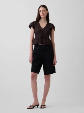 Kurzes Peplum-Oberteil aus Spitzenvoile