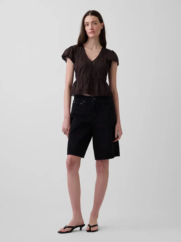 Kurzes Peplum-Oberteil aus Spitzenvoile