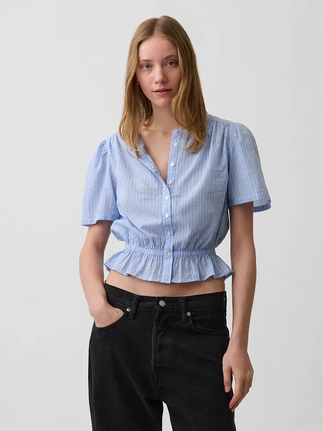 Kurzes Peplum-Oberteil mit Knopfleiste