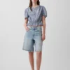 Kurzes Peplum-Oberteil mit Knopfleiste