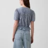 Kurzes Peplum-Oberteil mit Knopfleiste