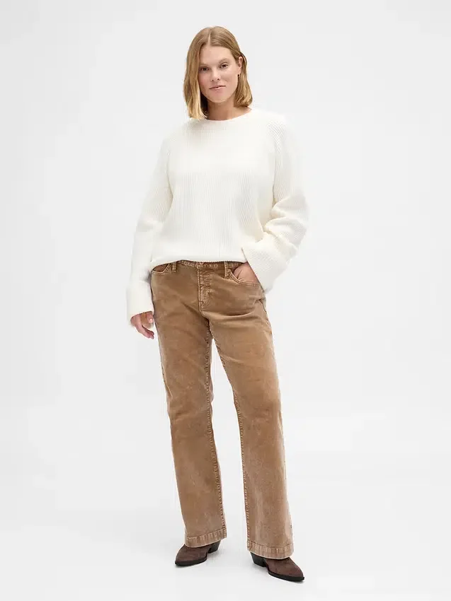 Lange, schmal geschnittene Cord-Hose mit niedriger Leibhöhe