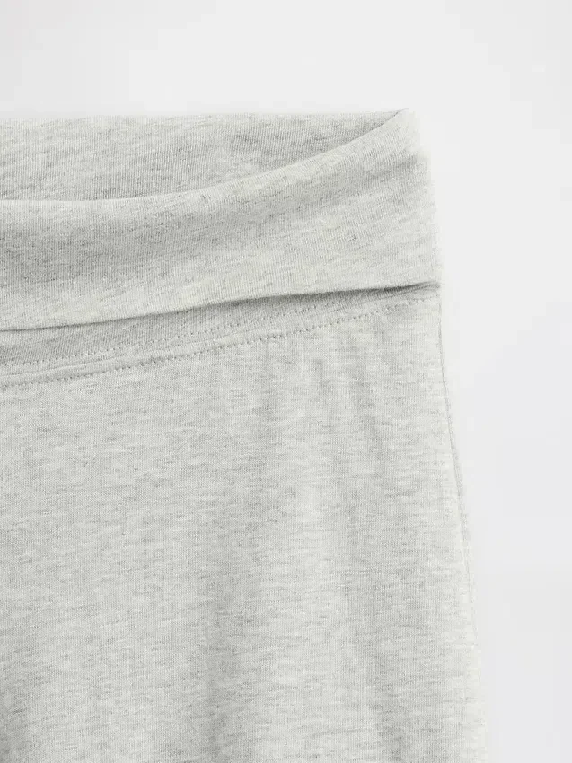 Leggings für Kinder mit weitem Bein und umgeschlagenem Bund