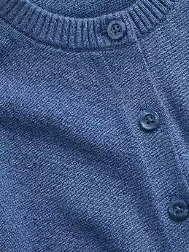 Locker sitzende, kurze Strickjacke für Kinder