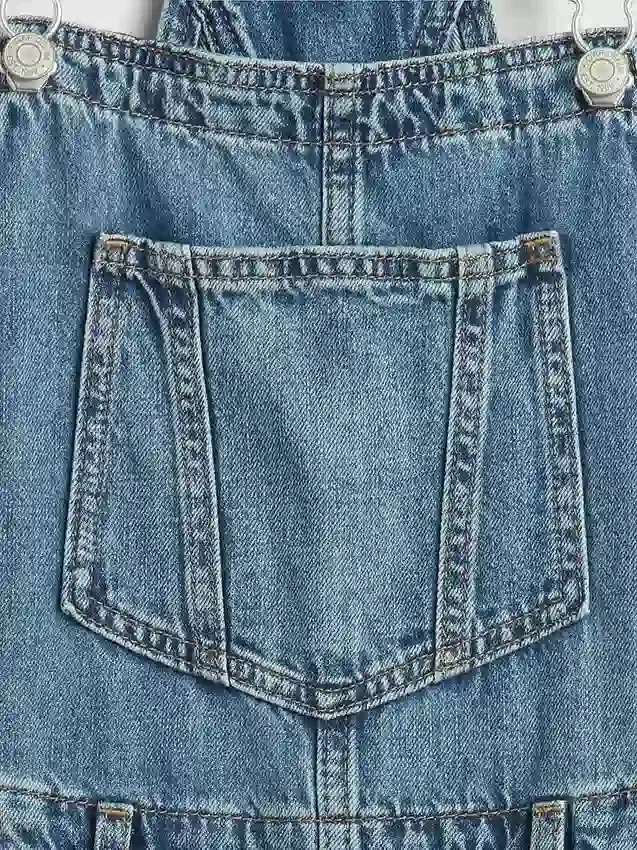 Locker sitzende Latzhose für Kinder