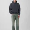 Locker sitzende Straight-Jeans