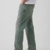 Locker sitzende Straight-Jeans
