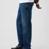 Locker sitzende Straight-Jeans