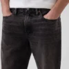 Locker sitzende Straight-Jeans