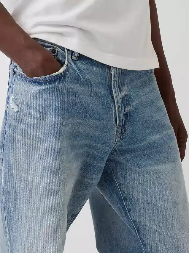 Locker sitzende Straight-Jeans
