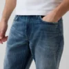 Locker sitzende Straight-Jeans