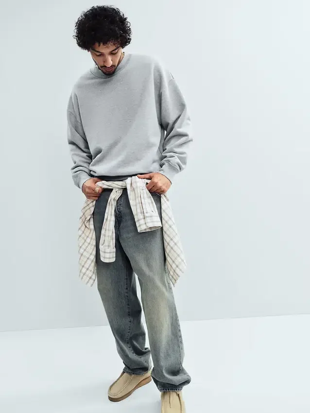 Locker sitzende Straight-Jeans