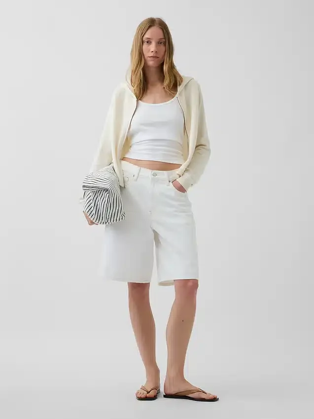 Locker sitzender Kapuzenpullover mit Reißverschluss aus 100 % Baumwolle