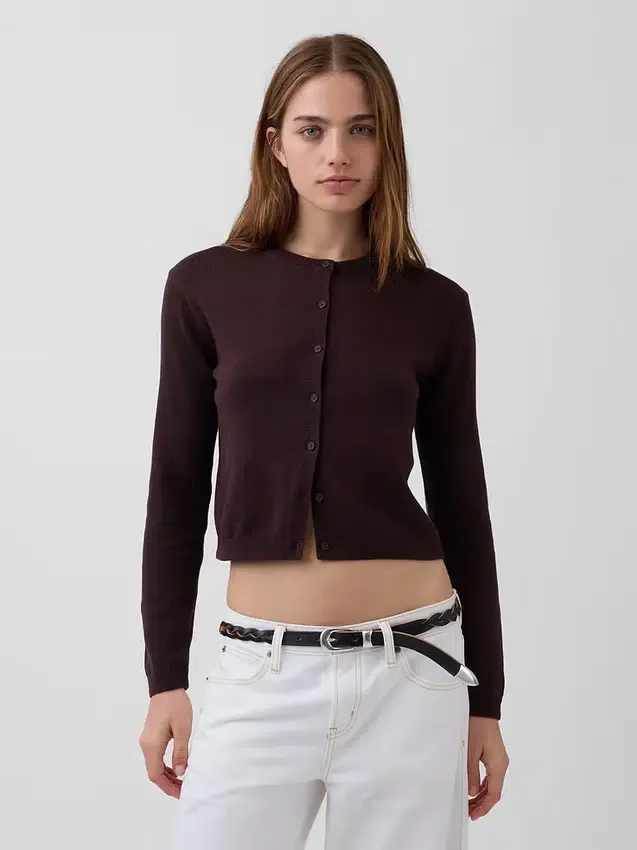 Locker sitzender, kurz geschnittener Pullover aus 100 % Baumwolle