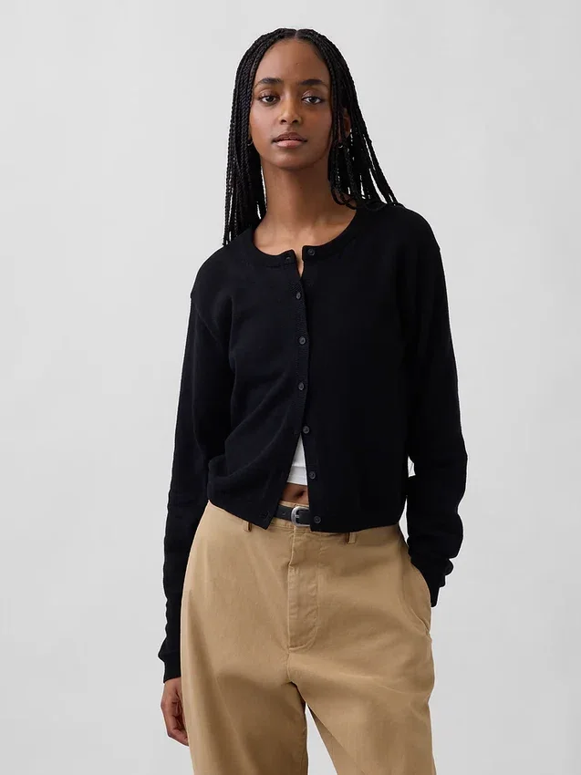 Locker sitzender, kurz geschnittener Pullover aus 100 % Baumwolle