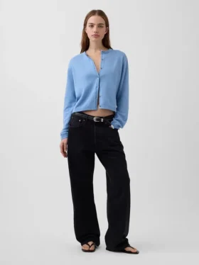 Locker sitzender, kurz geschnittener Pullover aus 100 % Baumwolle