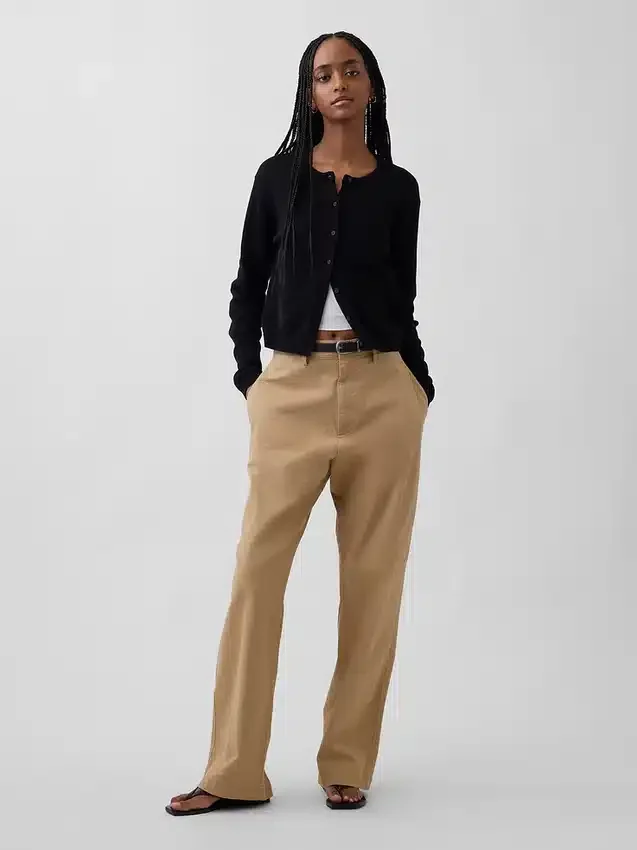 Locker sitzender, kurz geschnittener Pullover aus 100 % Baumwolle