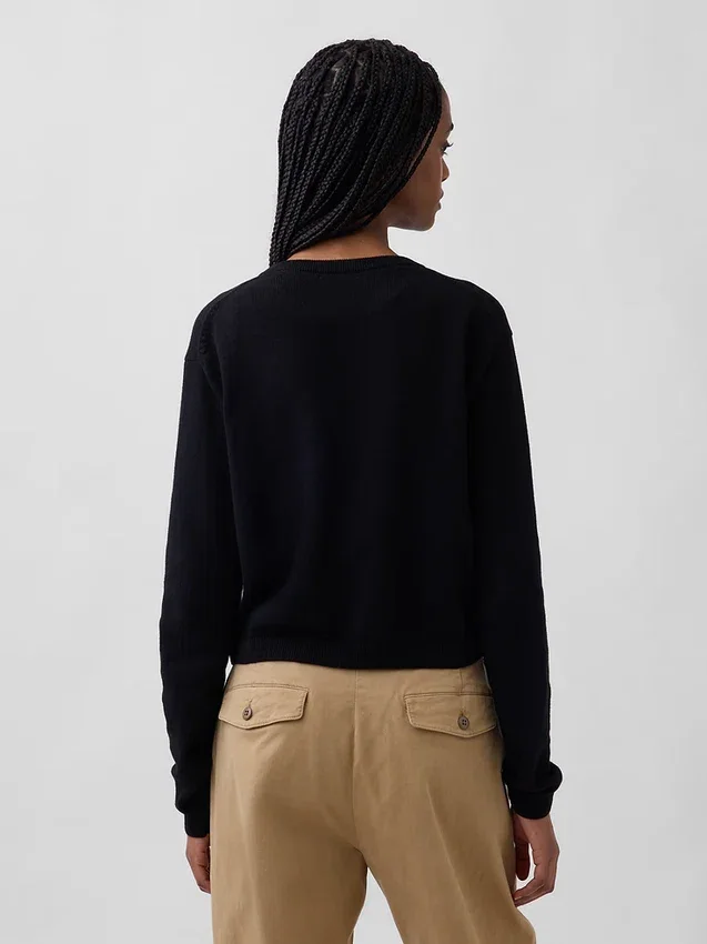 Locker sitzender, kurz geschnittener Pullover aus 100 % Baumwolle