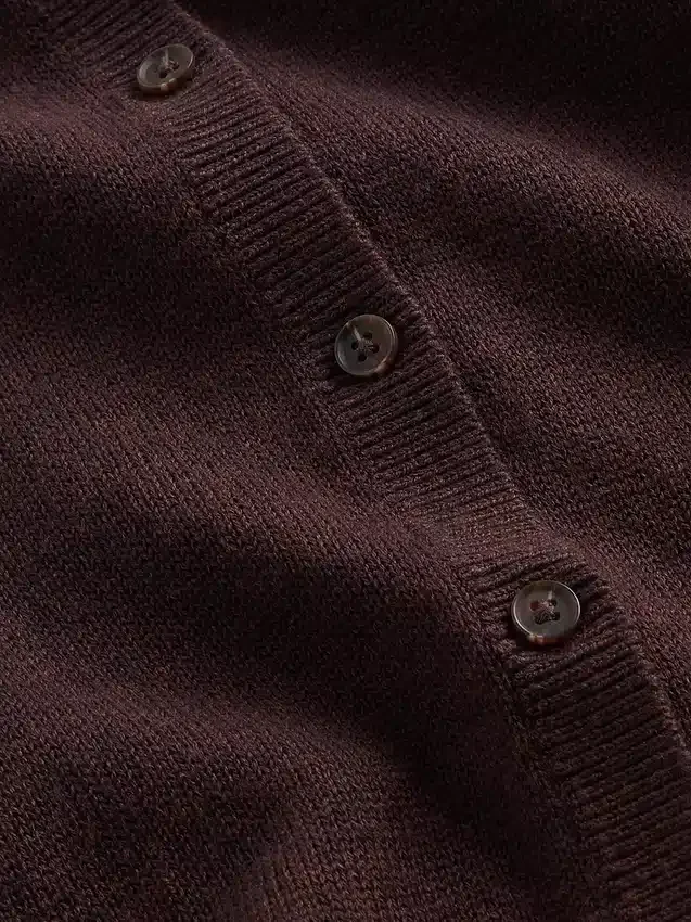 Locker sitzender, kurz geschnittener Pullover aus 100 % Baumwolle